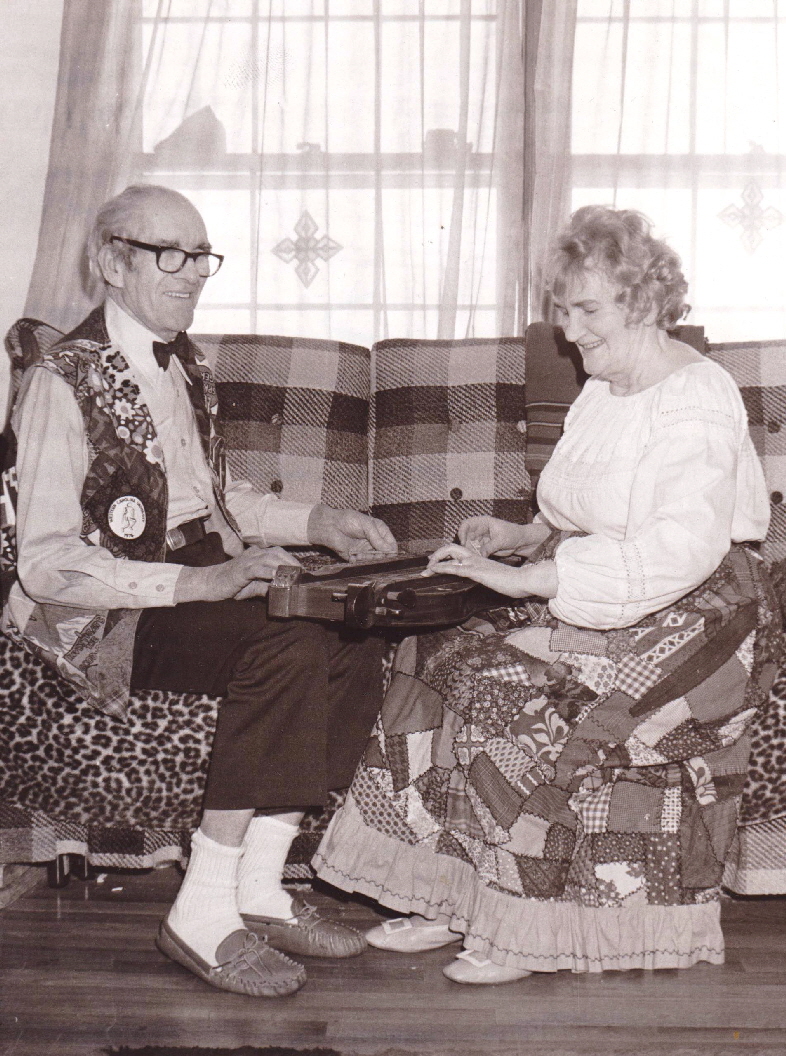 Floyd and Edna Ritchie Baker playing Sweetheart Dulcimer